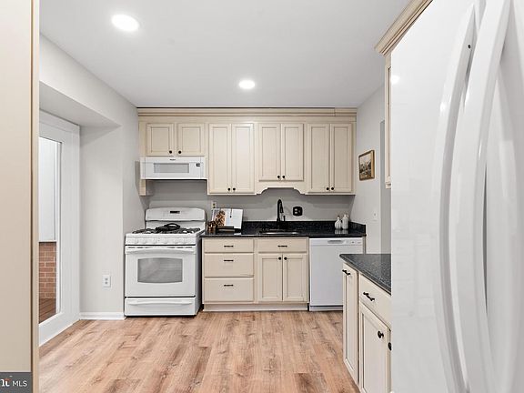 2nd image of 8117 Dabney Ave