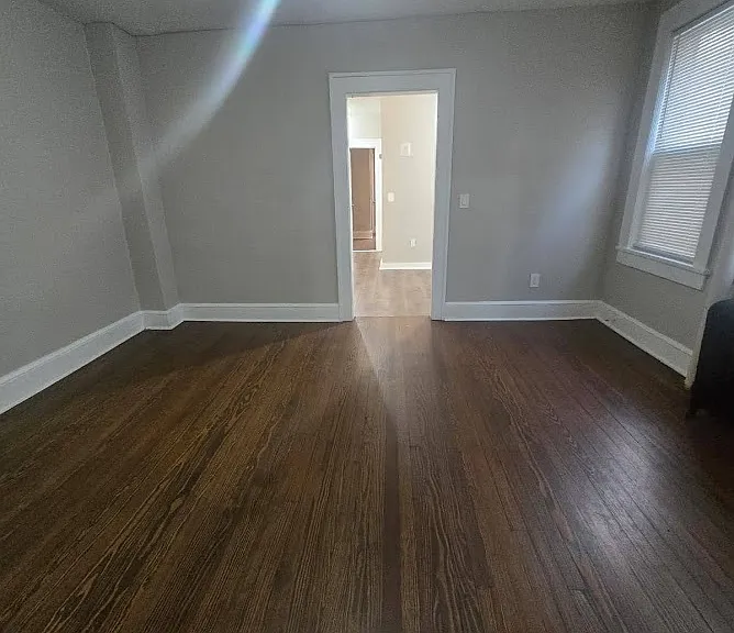 1702 Irving St #1RA — Photo 3