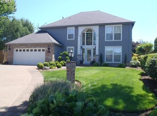 929 River Knoll Way, Springfield, OR 97477