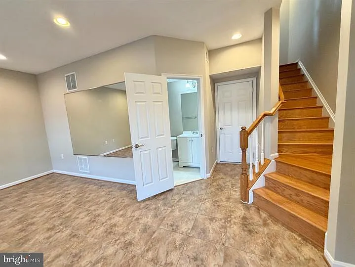 16325 Flotsam Ln — Photo 36
