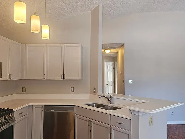 804 Newday Ct — Photo 8