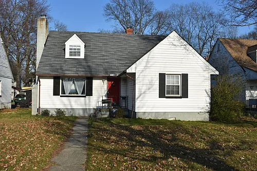 4819 Brook Rd Photo 1