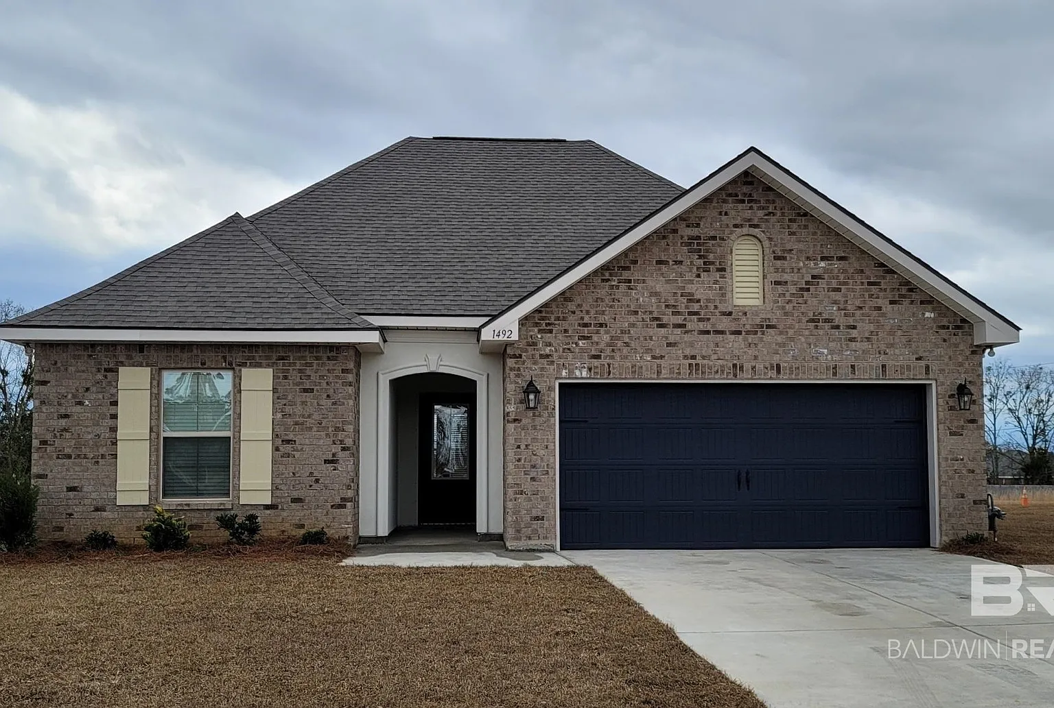 3 bed, 2.0 bath, 1561 sqft, $1,950 — Photo 1