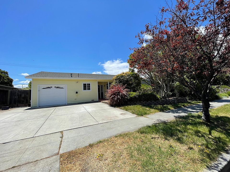 1st image of 2574 Crystal Dr