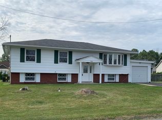 7868 Beaver Ln, Bridgeport, NY 13030