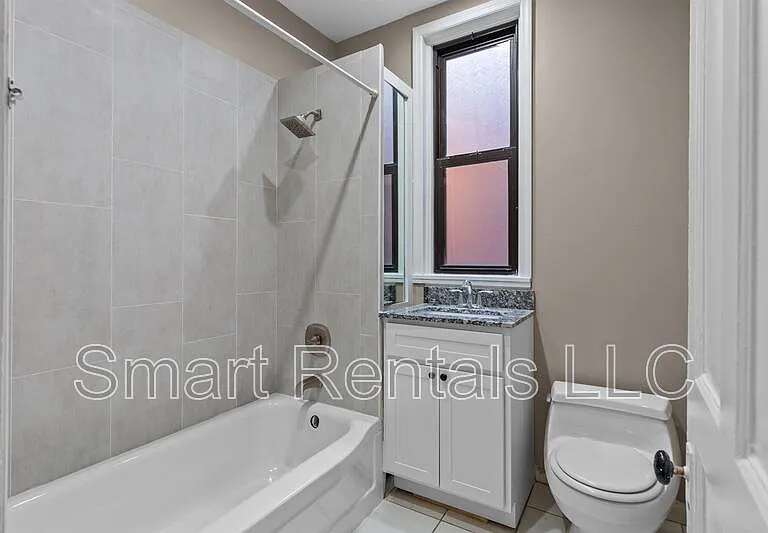 4133 Laclede Ave #1 — Photo 21