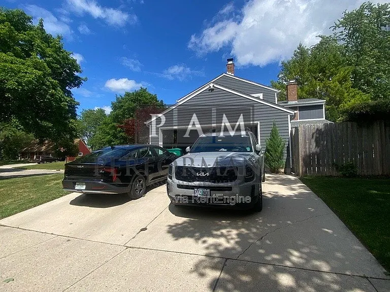 N86W5195 Covington Sq — Photo 50