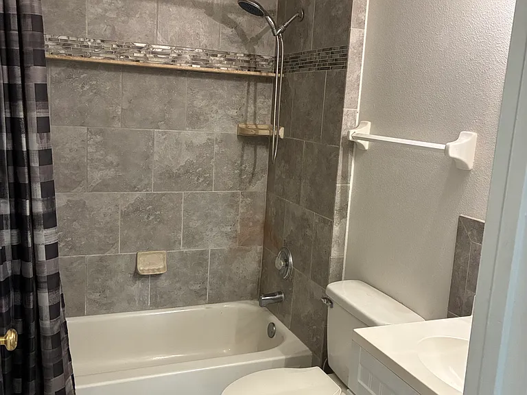2176 Alclobe Cir — Photo 13