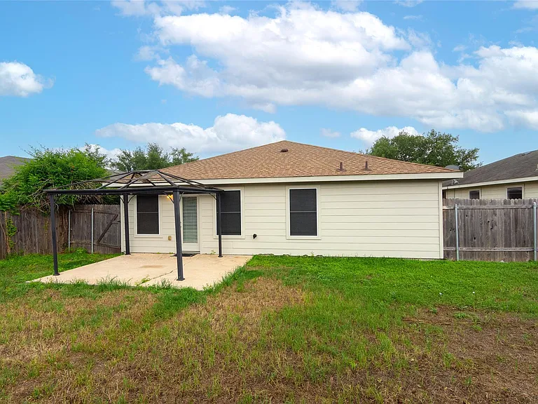 7612 Cayenne Ln — Photo 25