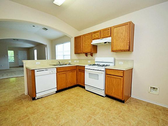2nd image of 18707 Prairie Larkspur Dr
