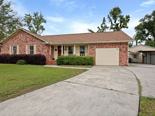 415 Whitebark Dr, Ladson, SC 29456