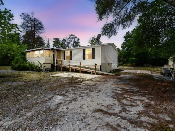 7083 Pistachio St, Weeki Wachee, FL 34607