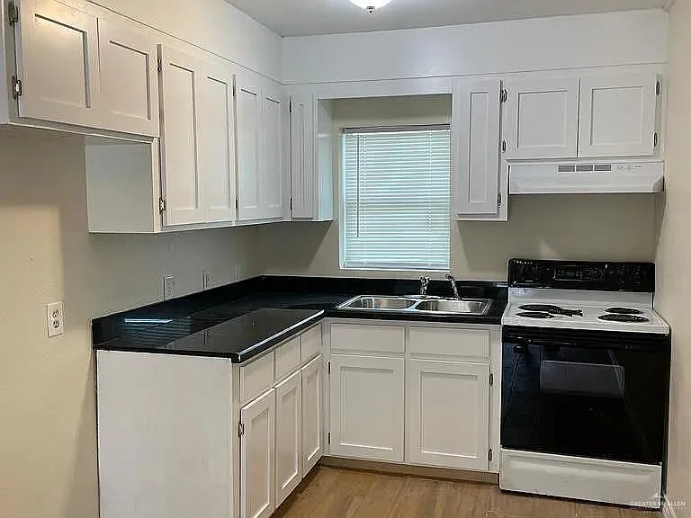2 bed, 1.0 bath, 750 sqft, $680 — Photo 3