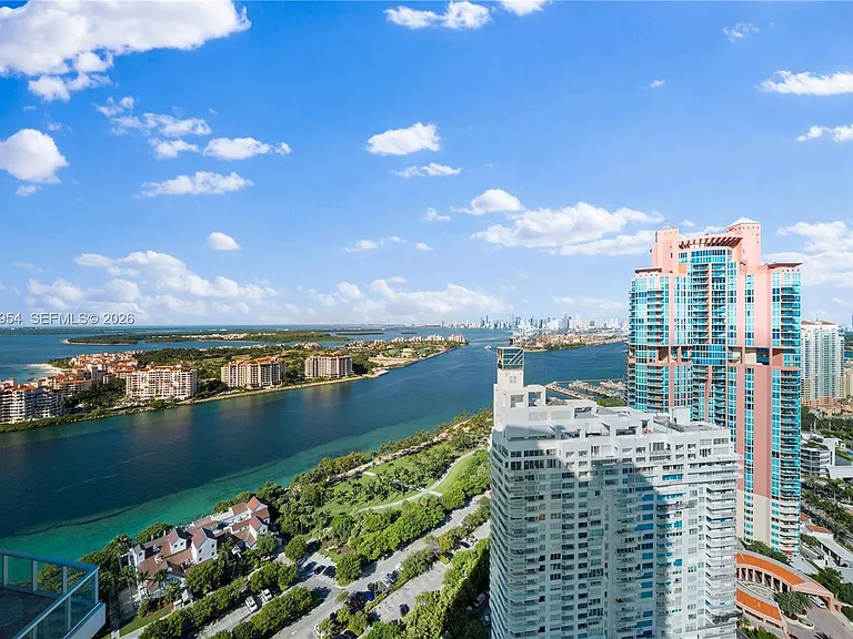 100 S Pointe Dr #3207 — Photo 22