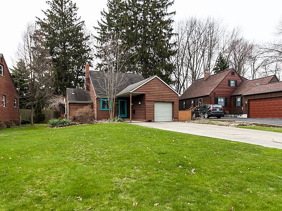 5th image of 23987 Westwood Rd
