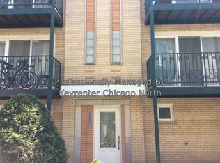 715 Seward St APT 2S, Evanston, IL 60202
