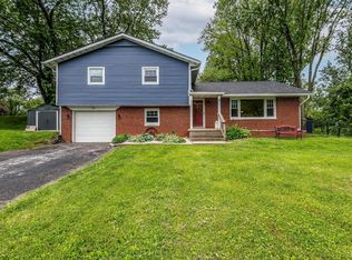4555 N Ridgewood Dr, Bloomington, IN 47404