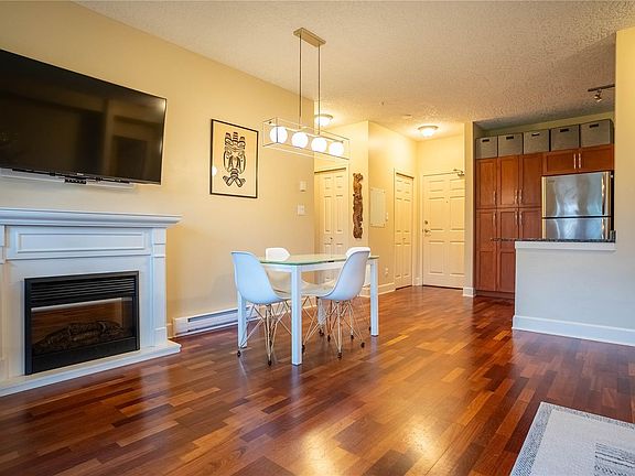 5th image of 1156 Colville Rd #106