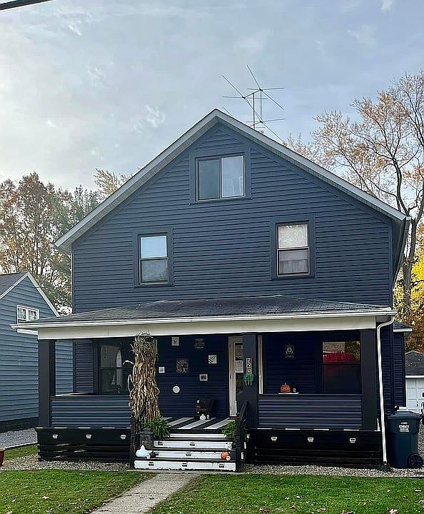 1st image of 726 E Spruce St