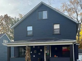 726 E Spruce St, Ravenna, OH