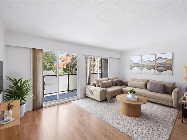 212 Forbes Ave #202, North Vancouver, BC V7M 3E5