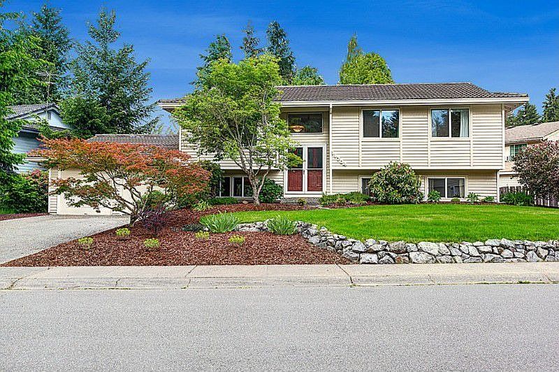 1st image of 11704 SE 67th Pl