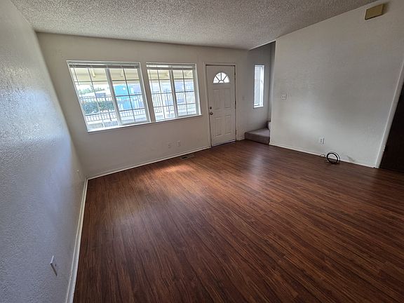 5th image of 9915 Sagewood Dr #9915
