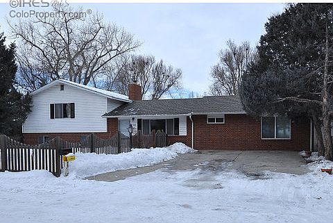 1st image of 115 N 40th Ave