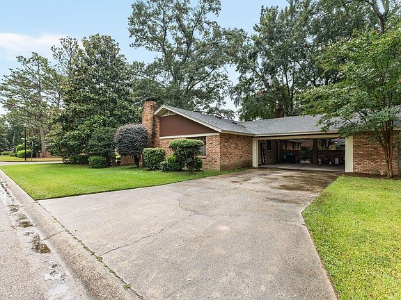 3rd image of 301 Lynnwood Cir