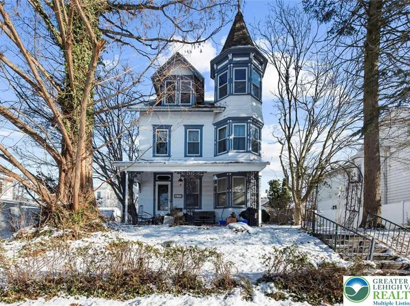 743 3rd St, Catasauqua, PA 18032