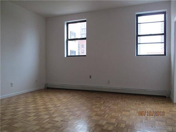 1st image of 207 E 120th St APT 5R