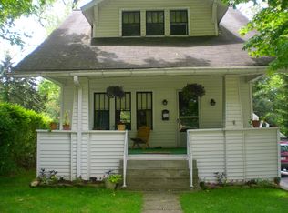 121 Grove St, Westover, WV 26501