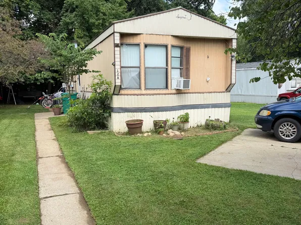 1200 S Washington St, Constantine, MI 49042