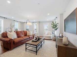 18-20 Crestway Rd #5, Boston, MA 02128