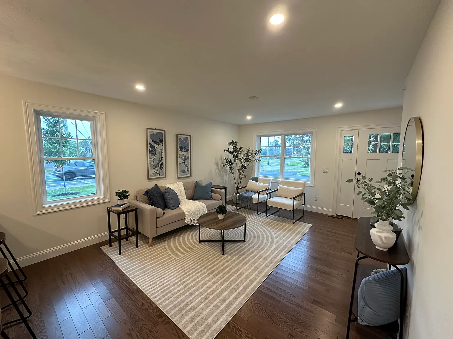 2 bed, 1200 sqft, $2,800 — Photo 4