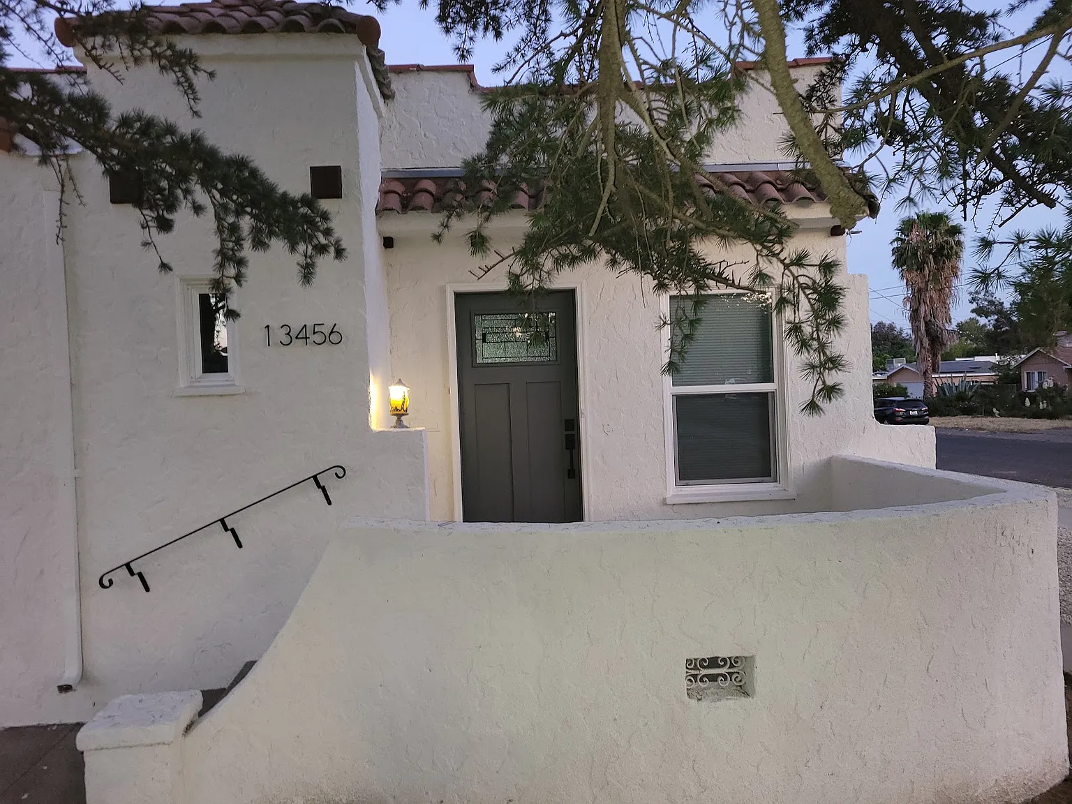 2 bed, 932 sqft, $2,985 — Photo 1