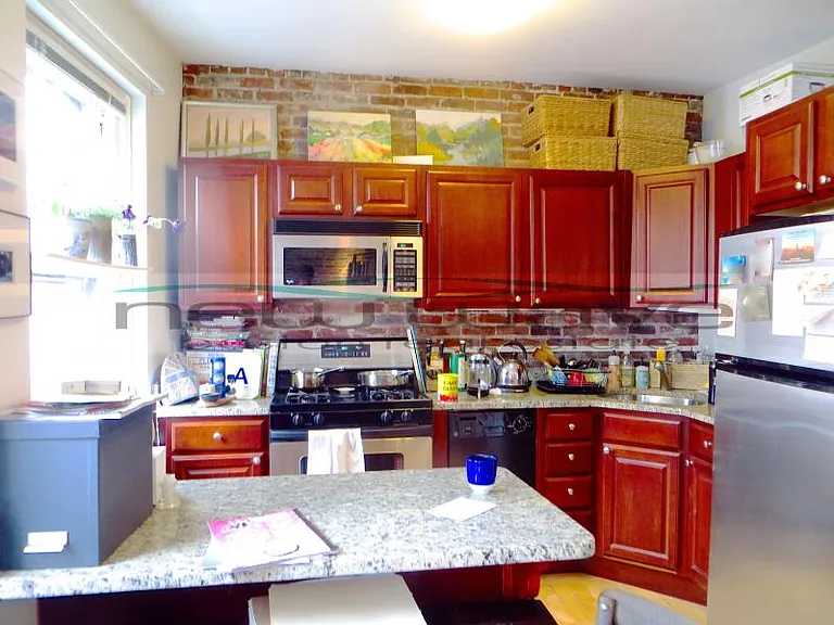 68 Phillips St #5 — Photo 10