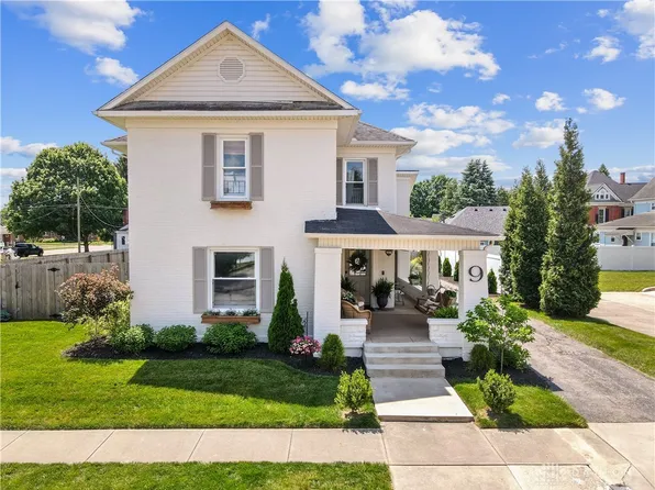 9 E Monument St, Pleasant Hill, OH 45359