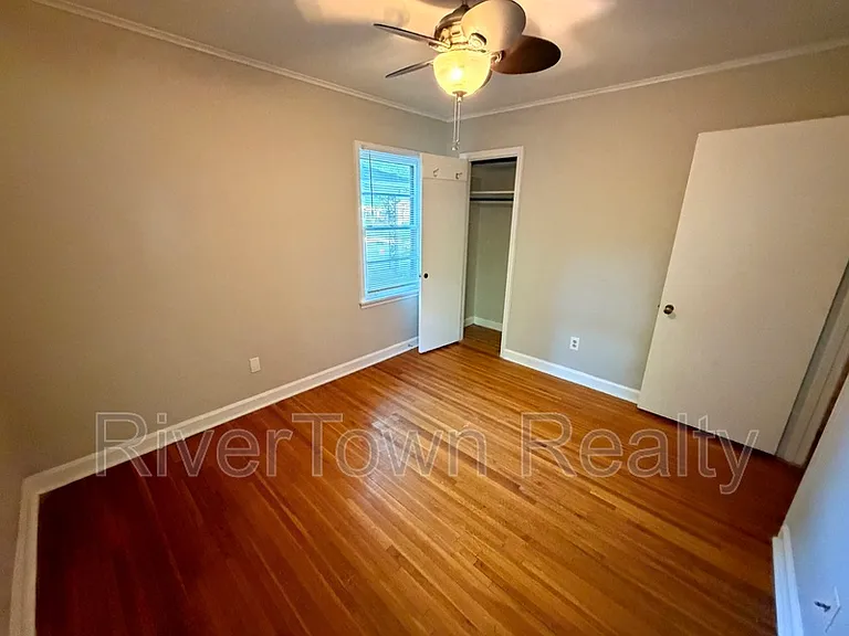 4573 Boyce Rd — Photo 10