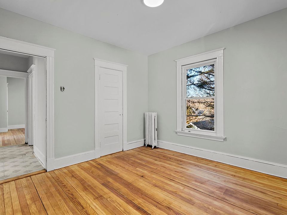 50 Hillside Pl Bristol, CT Zillow Apartments for Rent in Bristol