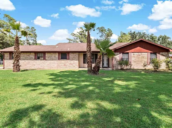 182 Live Oak St, Bridge City, TX 77611