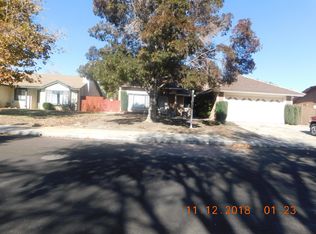 2041 Moonlight Ct, Palmdale, CA 93550