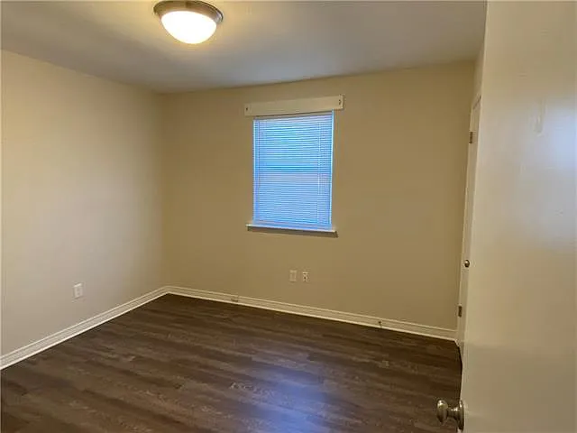 1233 Central Ave — Photo 11