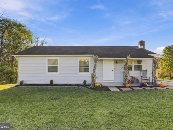 200 E Ridge Loop Rd, Romney, WV 26757