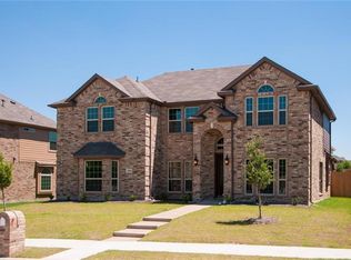 1804 River Run Dr, Desoto, TX 75115