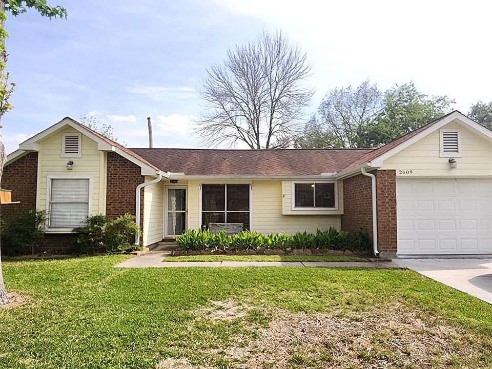 1st image of 2609 Knoxville Dr
