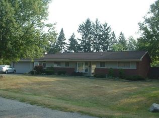 6668 Snow Apple Dr, Clarkston, MI 48346
