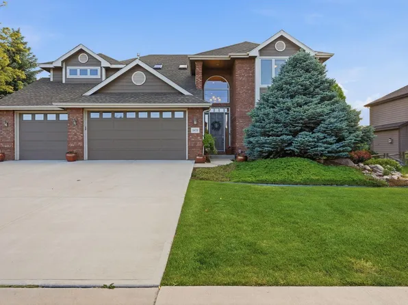 5475 Hunter Ct, Windsor, CO 80528