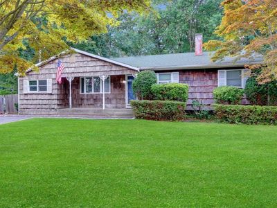 98 Pineway Avenue, Mastic Beach, NY, 11951