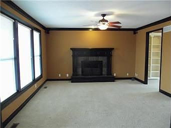3rd image of 14618 Hemlock St